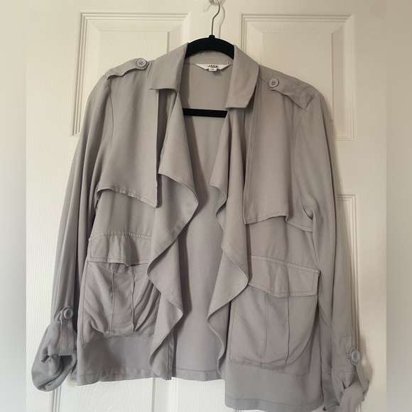 GREY SILVER OPEN DRAPED LIGHTWEIGHT JACKET - Picture 1 of 4